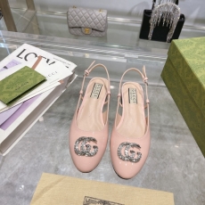 Gucci Flat Shoes